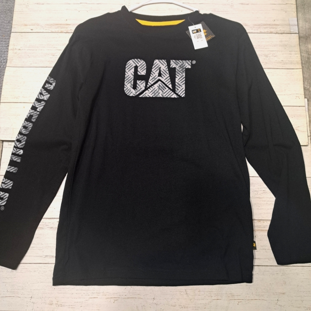 CAT Diamond Plate Banner LS Tee